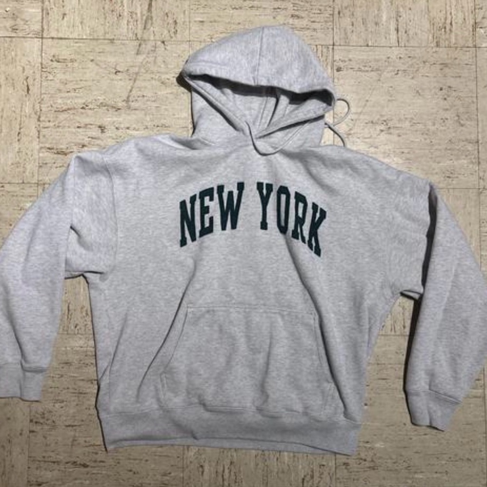 Stylish Light Gray New York Hoodie